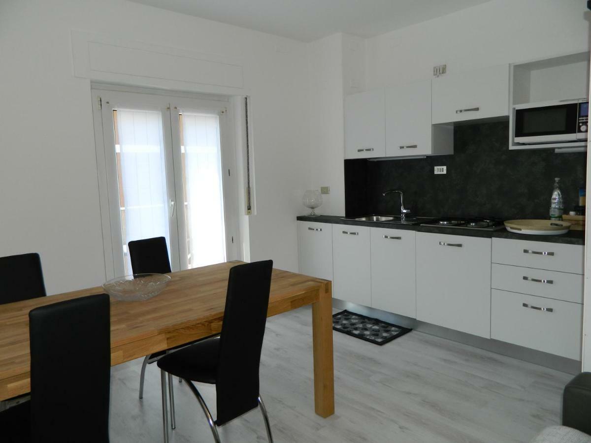 Wind Apartamento Torbole Sul Garda Exterior foto